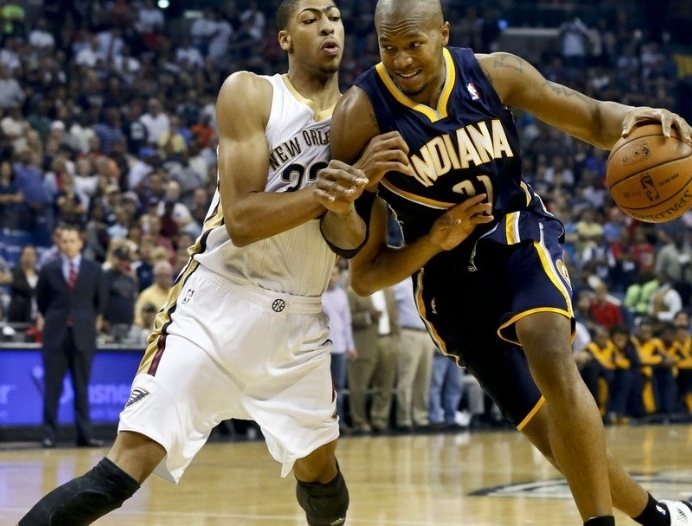 字母哥空砍 28+15，雄鹿 1-3 深陷绝境