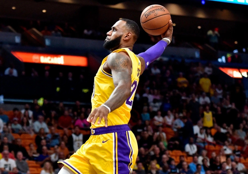 布劳恩谈与哈登冲突：这就是季后赛篮球的魅力