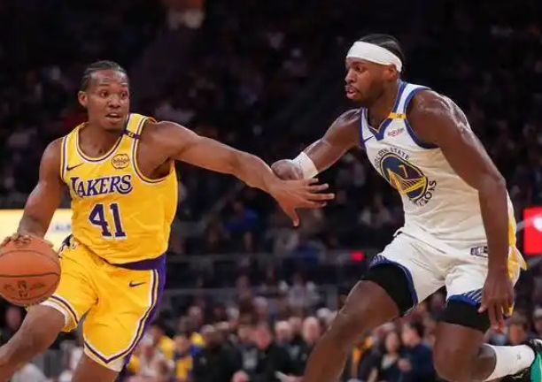 湖人：紫金荣光下的漫漫征途