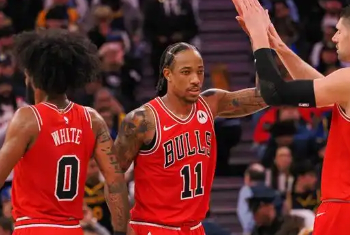 热火：迈阿密烈焰中的铁血逆袭之路