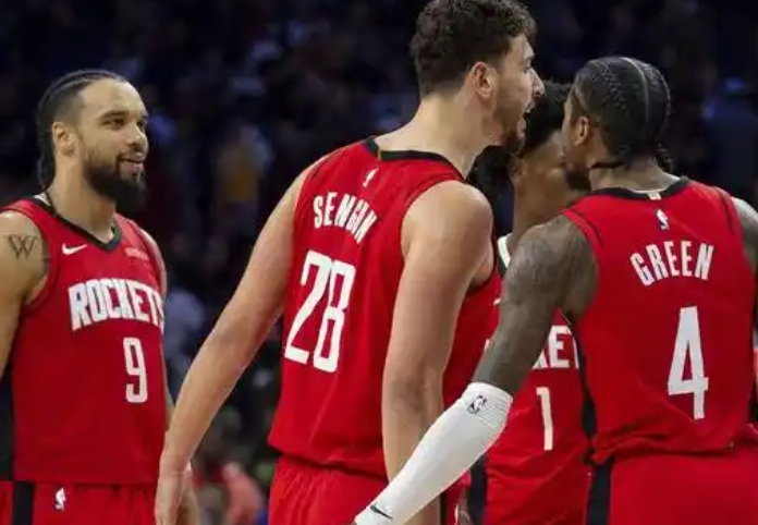 火箭：休斯敦夜空下的青春逐梦航程