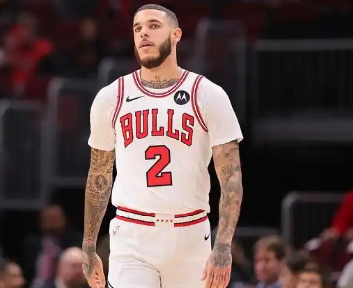 球哥吐槽老东家湖人：他们太不尊重兰德尔 只让他抢板和打挡拆