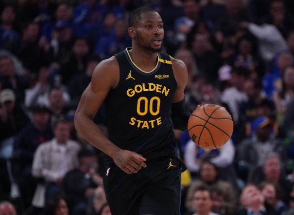 前 NBA 球员多雷尔・赖特盛赞库明加