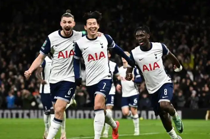 ​曼联热刺争夺欧联冠军：英超降级区边缘诞生历史最低排名欧冠席位争夺战