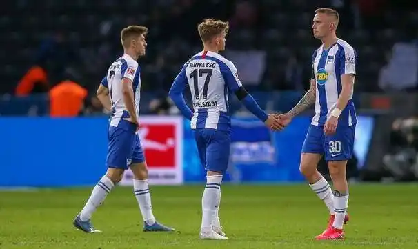 38岁教头凯特曼将赴帕德博恩，青年赛场佳绩待启德乙新程