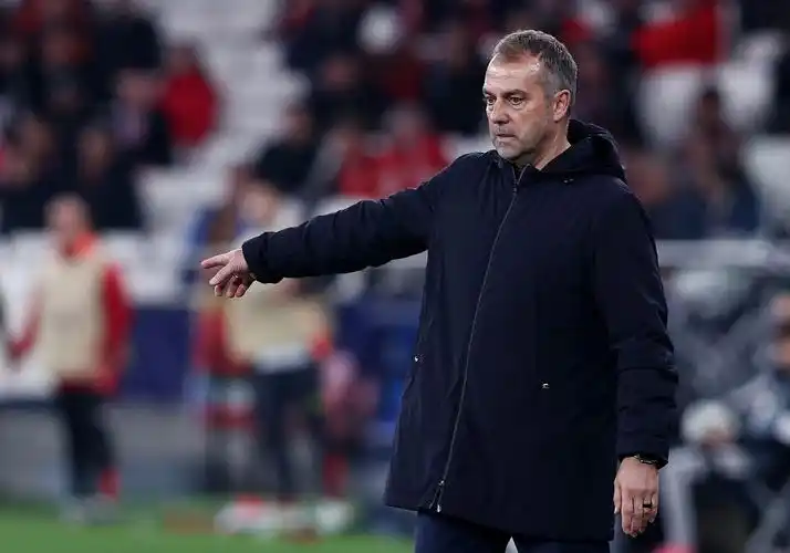 ​伊涅斯塔赞弗里克佩德里，巴萨赛季佳绩闪耀足坛