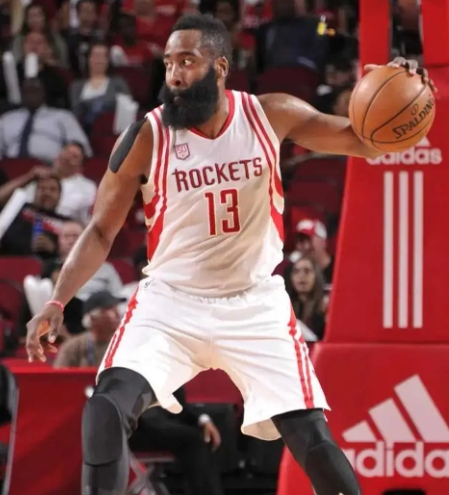 哈登三分全失火箭逆袭，尴尬纪录三人同留