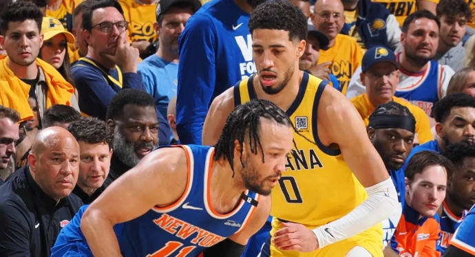 东决 G3 裁判报告：比赛末段两次误判，双方各有获利