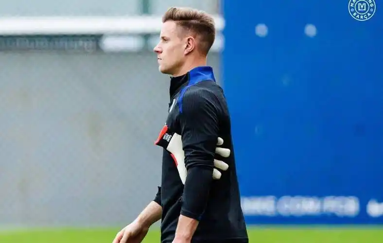 琼·加西亚锁定巴萨主力！特尔施特根末路浮现，西甲门神之争落幕