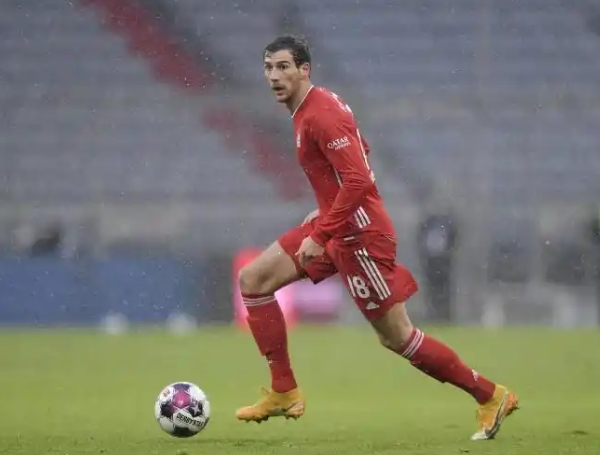 拜仁中卫告急，世俱杯或出奇招应对