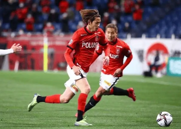 日联杯决赛前瞻：名古屋鲸八 VS 新泻天鹅，风格与状态的碰撞