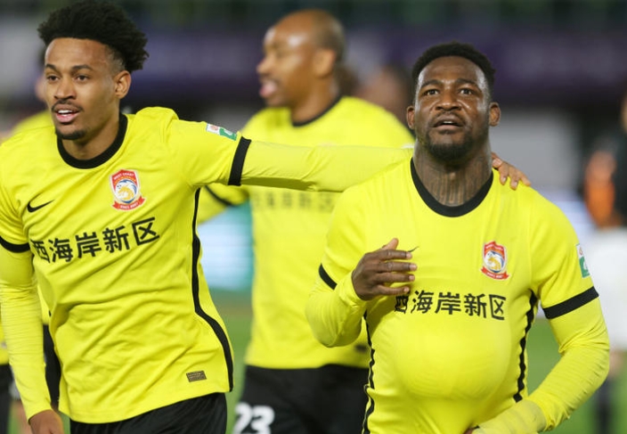 青岛西海岸：中超新旅的“海湾逐浪者”破浪征程