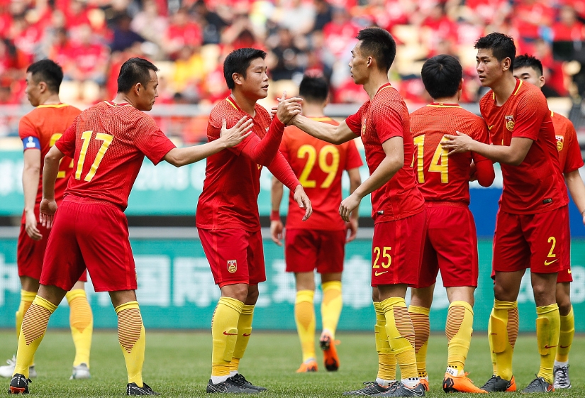 国足巴林首战绝杀复盘与次战展望：战术的变与不变