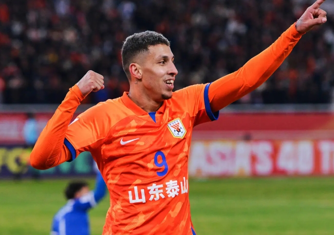 山东泰山：中超烽火中的“齐鲁雄峰”攀登路