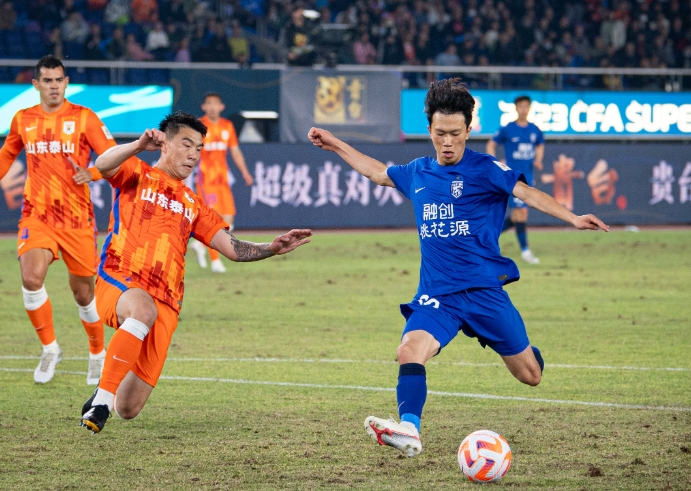 武汉三镇：中超赛场的“荆楚铁骑”征途