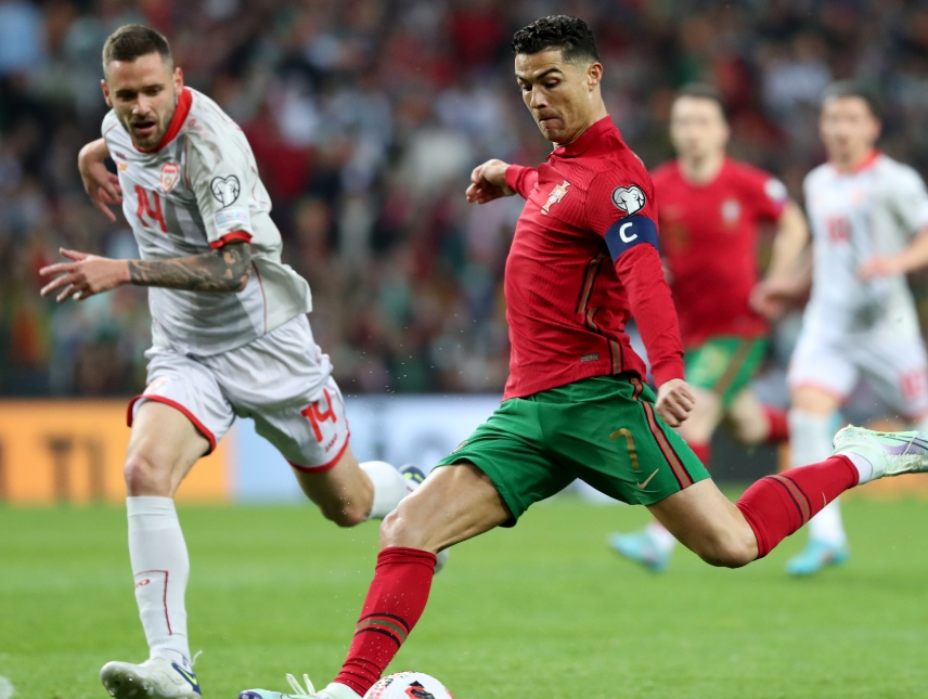 意大利队换帅风云：新帅能否力挽狂澜？