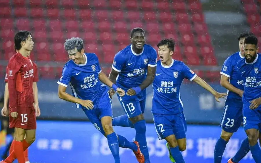 当齐天大圣 “踢” 进中超：传统文化点燃绿茵激情