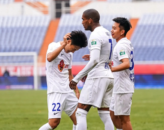 中超球队踏上世亚预：世界杯之梦遥不可及？