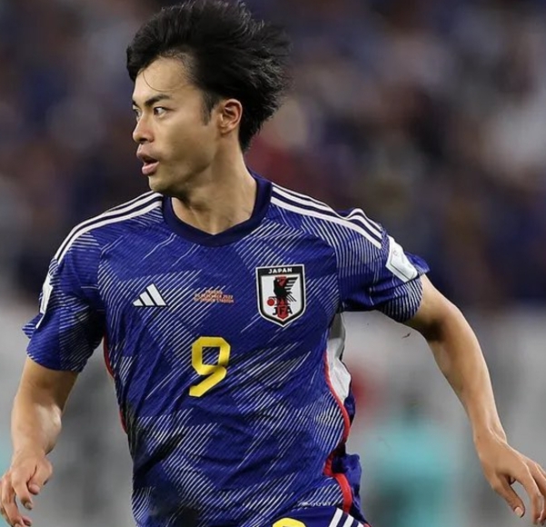 三笘薫之后，J 联赛的边路新希望在哪？