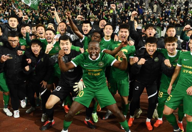 浙江队：中超逐梦，江南劲旅的绿茵征途