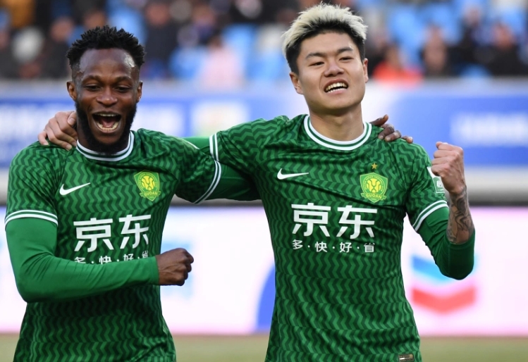 北京国安：中超烽火里“京韵铁骑”的铿锵征程