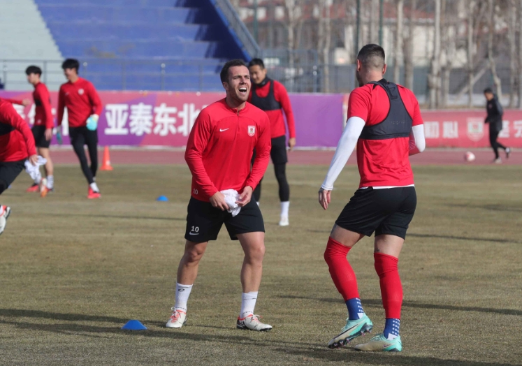 长春亚泰：中超绿茵“北境骁骑”的逐梦征程