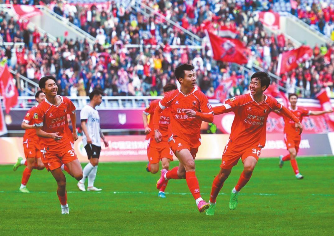 辽宁铁人：中甲赛场再燃复兴之火