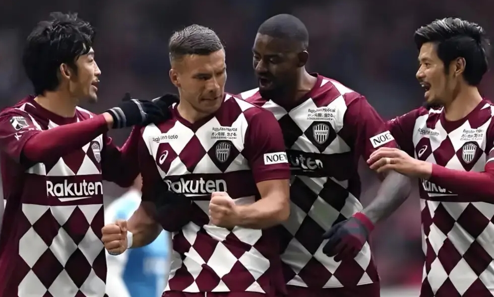 神户胜利船：老将 “失灵”，战术 “翻车” 还是更衣室 “闹鬼”？