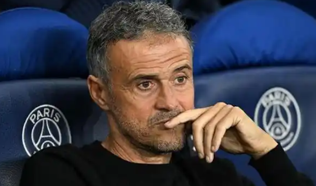 恩里克炮轰世俱杯场地质量与赛程安排 巴黎险胜晋级仍难掩争议