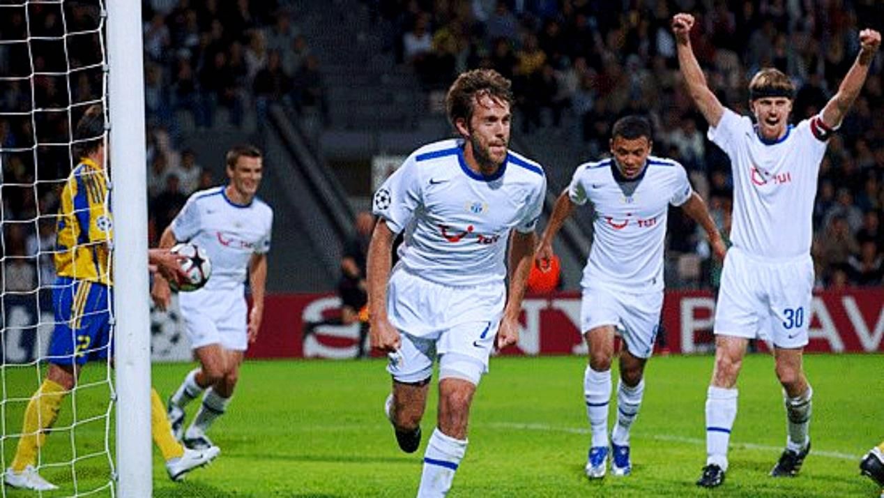 林菲尔德：欧冠“小城雄鹰”的翱翔之旅