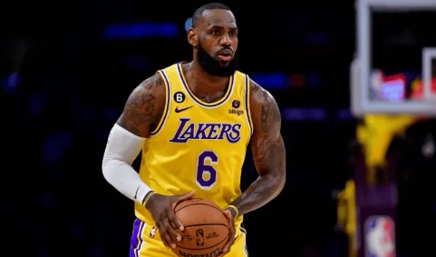 冠军至上！詹姆斯或离湖人寻新归宿，职业生涯终章悬念升级