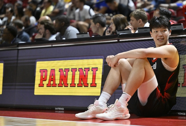 杨瀚森成开拓者惊喜 适应 NBA 引期待