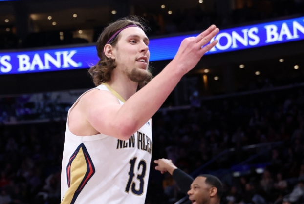 奥利尼克携季后赛经验助马刺年轻军成长