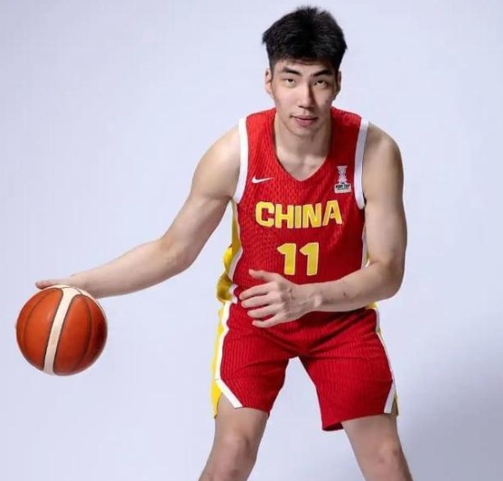 年轻球员：男篮未来崛起的 “秘密武器”