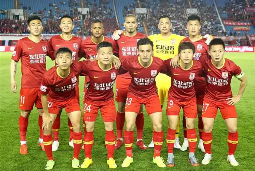 北国劲旅破冰前行：长春亚泰以坚韧与智慧书写中超新章