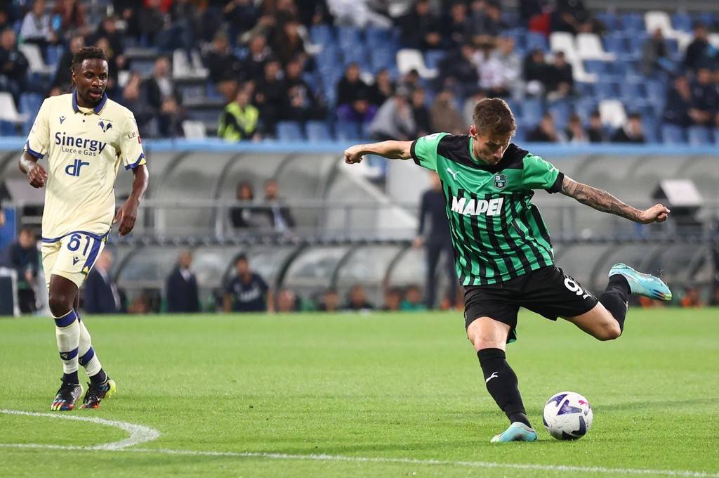 绿黑军团：萨索洛的意甲“叛逆者”之路