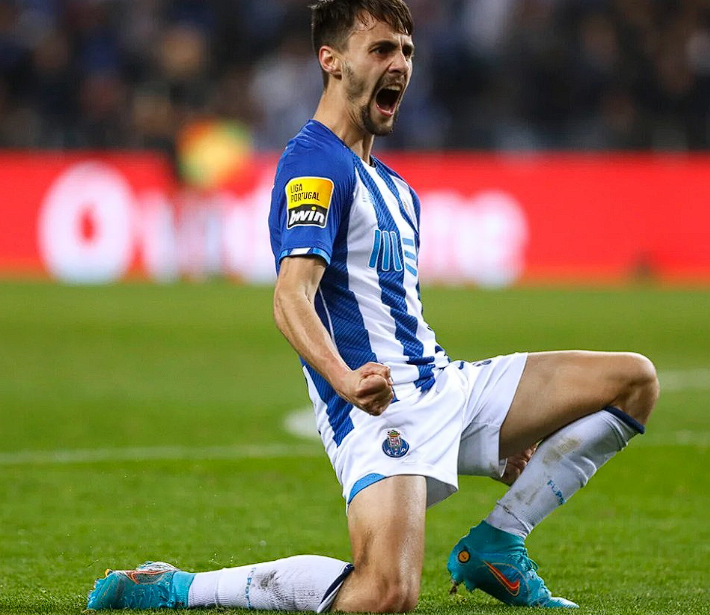 法比奥 - 维埃拉转会新动态：租借加盟汉堡，开启职业新征程