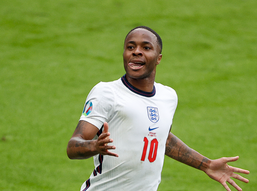 斯特林转会困局：高薪与意向的双重阻碍