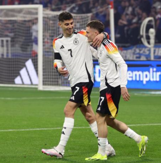 德国队备战世预赛：维尔茨伤愈回归训练引关注