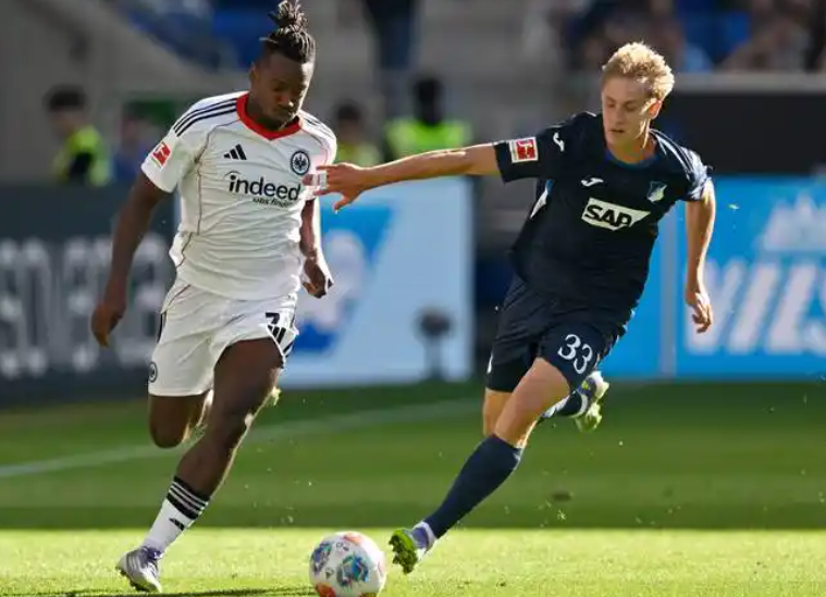 法兰克福：德甲赛场的“雄鹰振翅”之旅