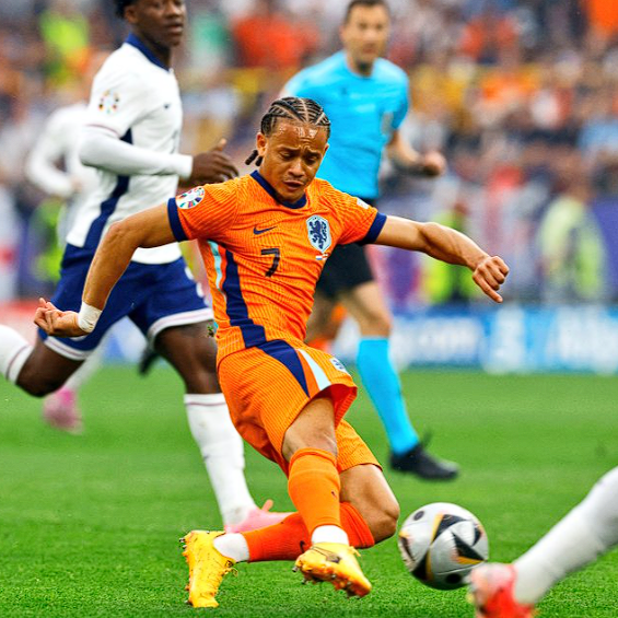 热刺新援哈维 - 西蒙斯：盛赞主帅，感恩队友助力加盟