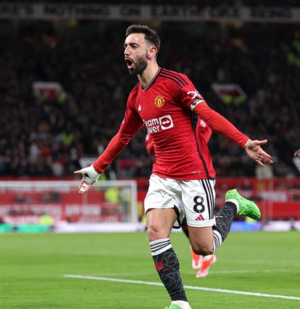 曼联中场困局：斯科尔斯的深度剖析与忧虑