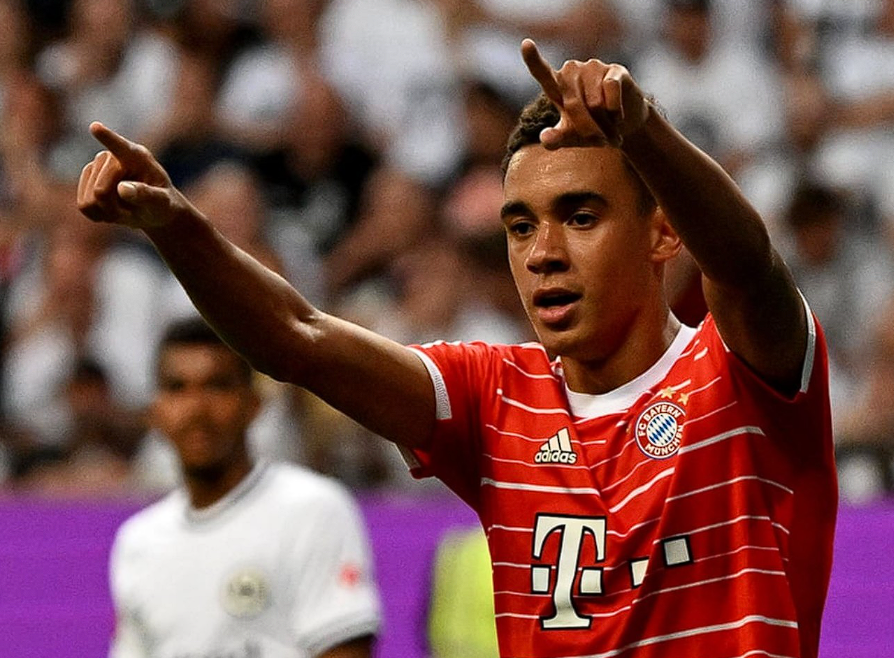 哈姆西克评穆西亚拉：德国足球现役标杆的战术价值与竞技影响分析	