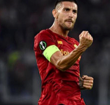 罗马权力重构下的战术转型与领袖更迭：佩莱格里尼角色变迁的深层逻辑解析