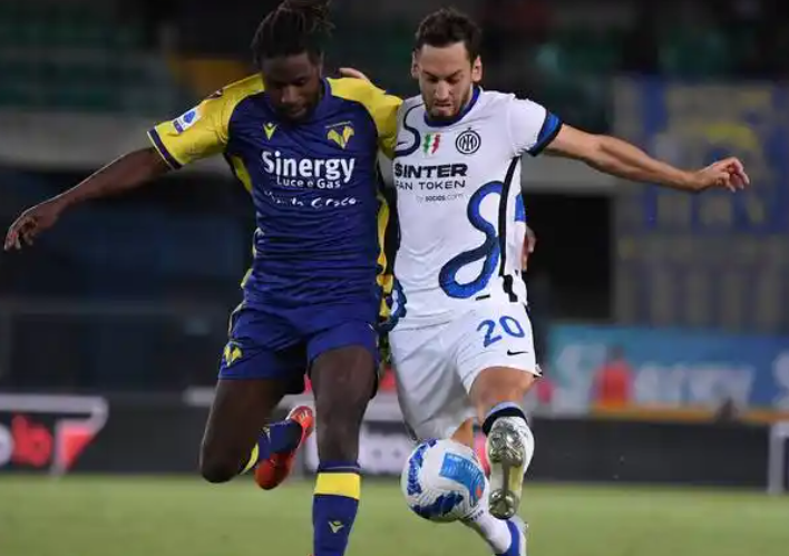 维罗纳：意甲中游的坚韧逆袭者