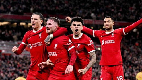 利物浦vs热刺：红军铁骑与白鹿巷新锐的巅峰碰撞