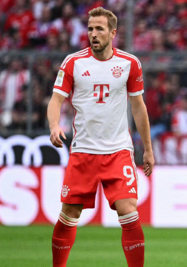 凯恩世预赛首发：书写英格兰出场新里程