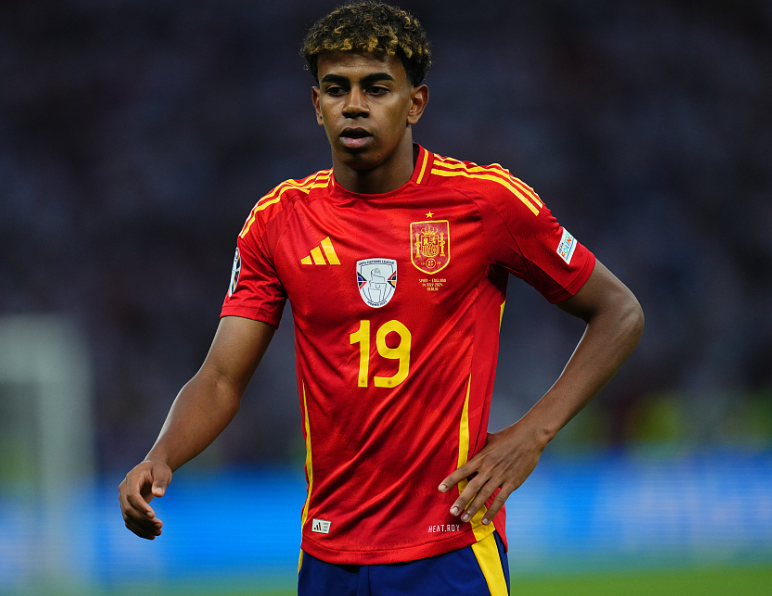 金球奖前夕：亚马尔——当之无愧的世界最佳之辩