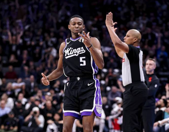 国王季前赛：迷雾中探寻复兴曙光