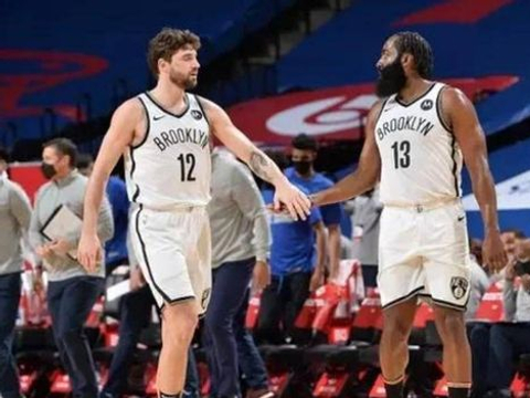 魔术鹈鹕季前赛交锋：青春风暴对决谁能先声夺人？